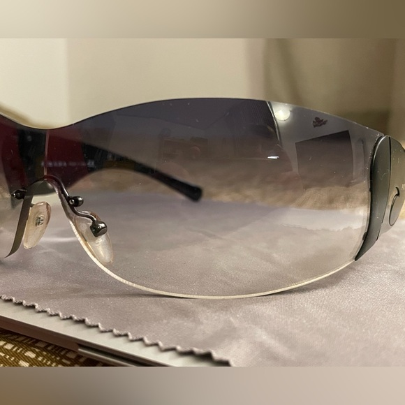 Prada Black Wave Wraparound Rimless Vintage Sunglasses - Picture 15 of 16